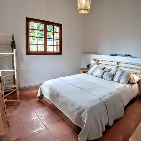 Сasa de vacaciones Tree House Porto Santo